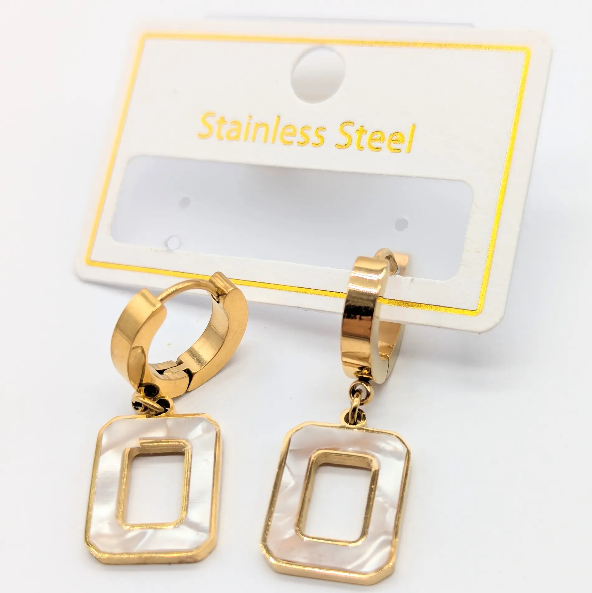Сережки Stainless Steel ЛЗ “Діагональ” з перламутровою вставкою, довжина 3.4см × Ширина 1.1 см