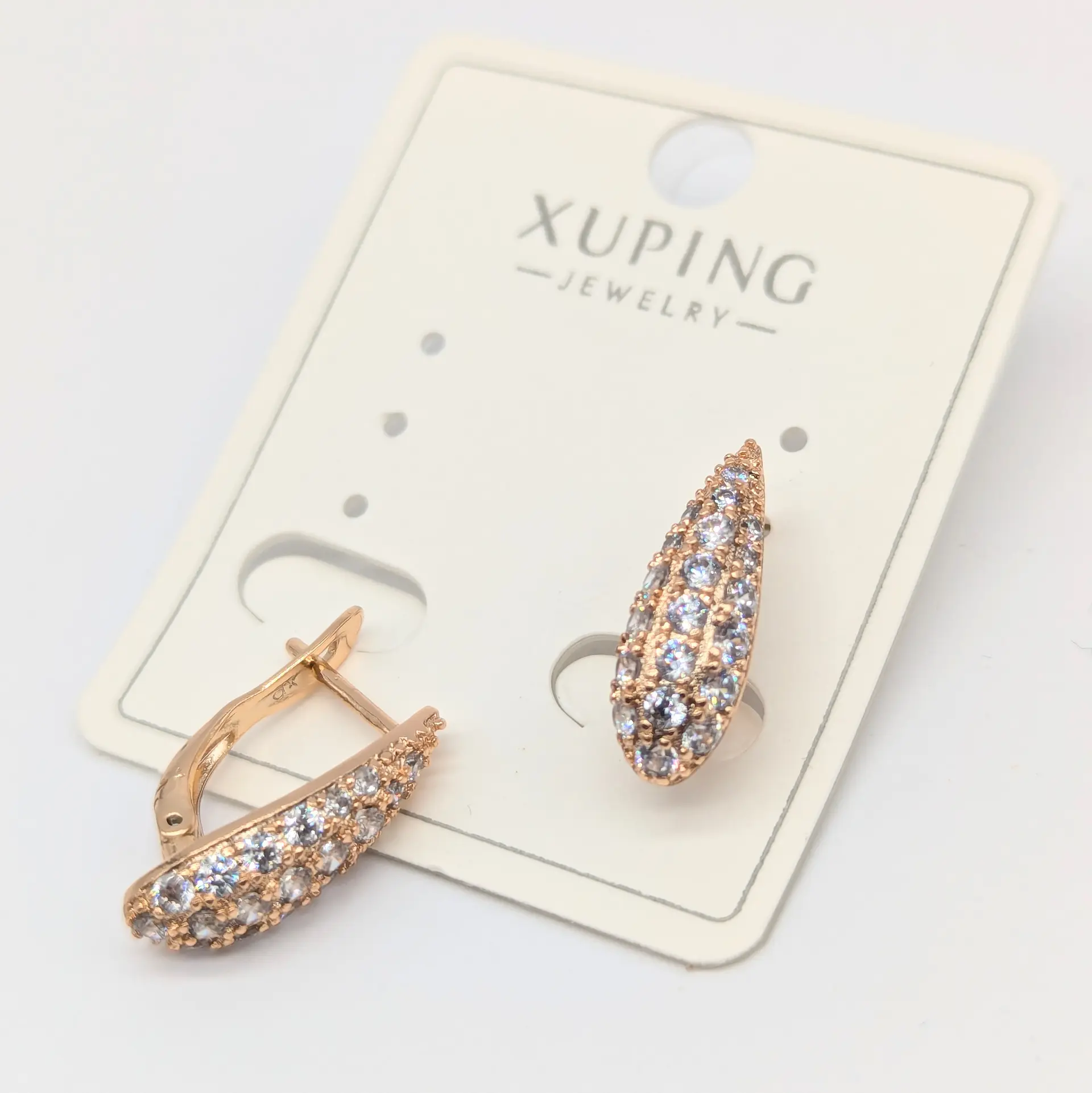 Сережки Xuping 18к «Золотий Пелюсток», 0.6*1.8 см