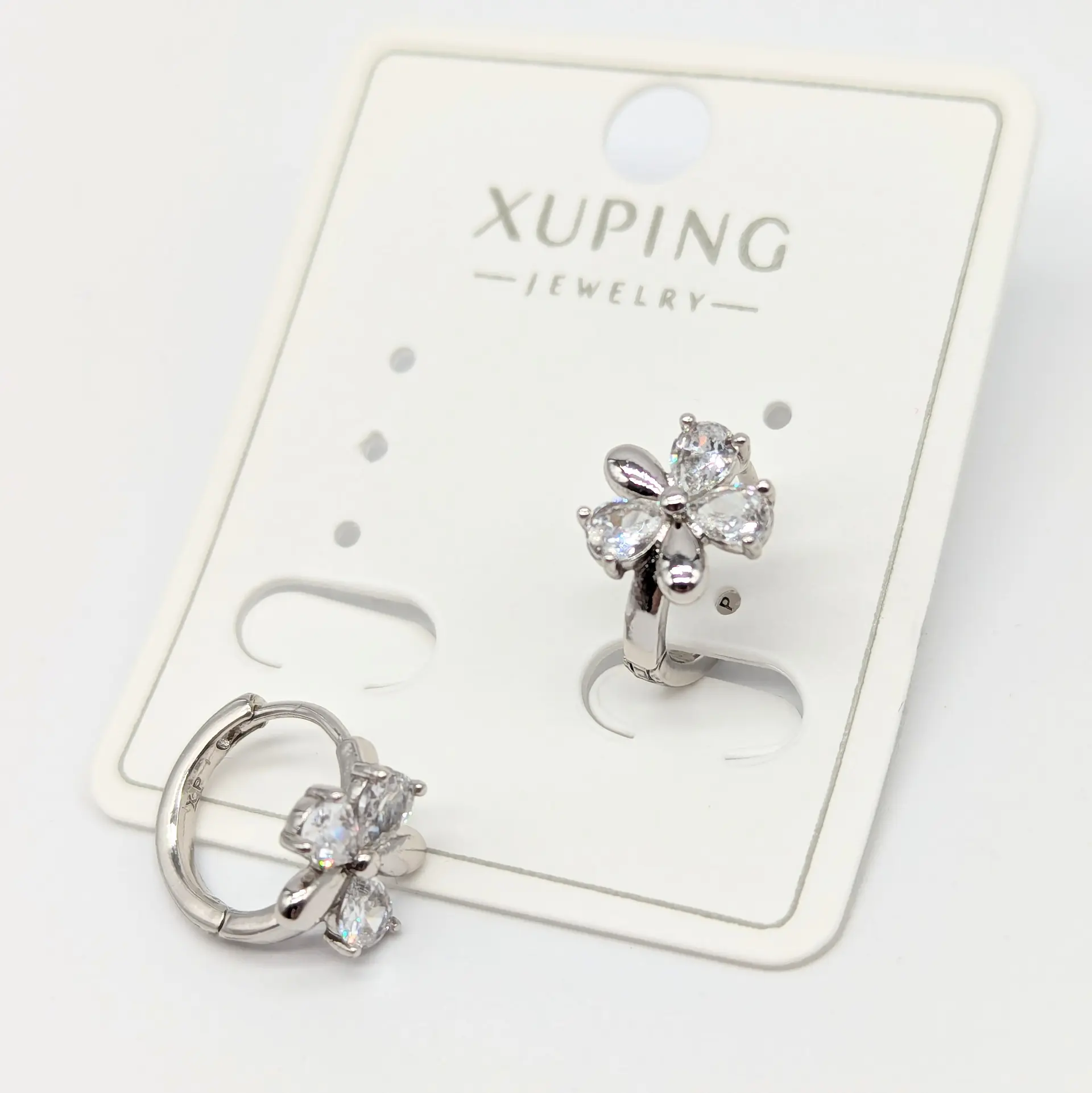 Серьги Xuping серебро «Кристальная Клевер», 0.9*1.2 см