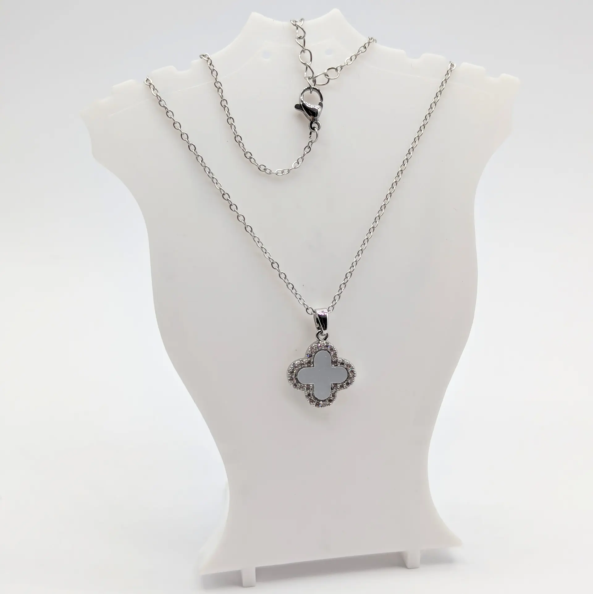 Цепочка Stainless steel, серебряная «Сияние Клевера Люкс», 41+5 см