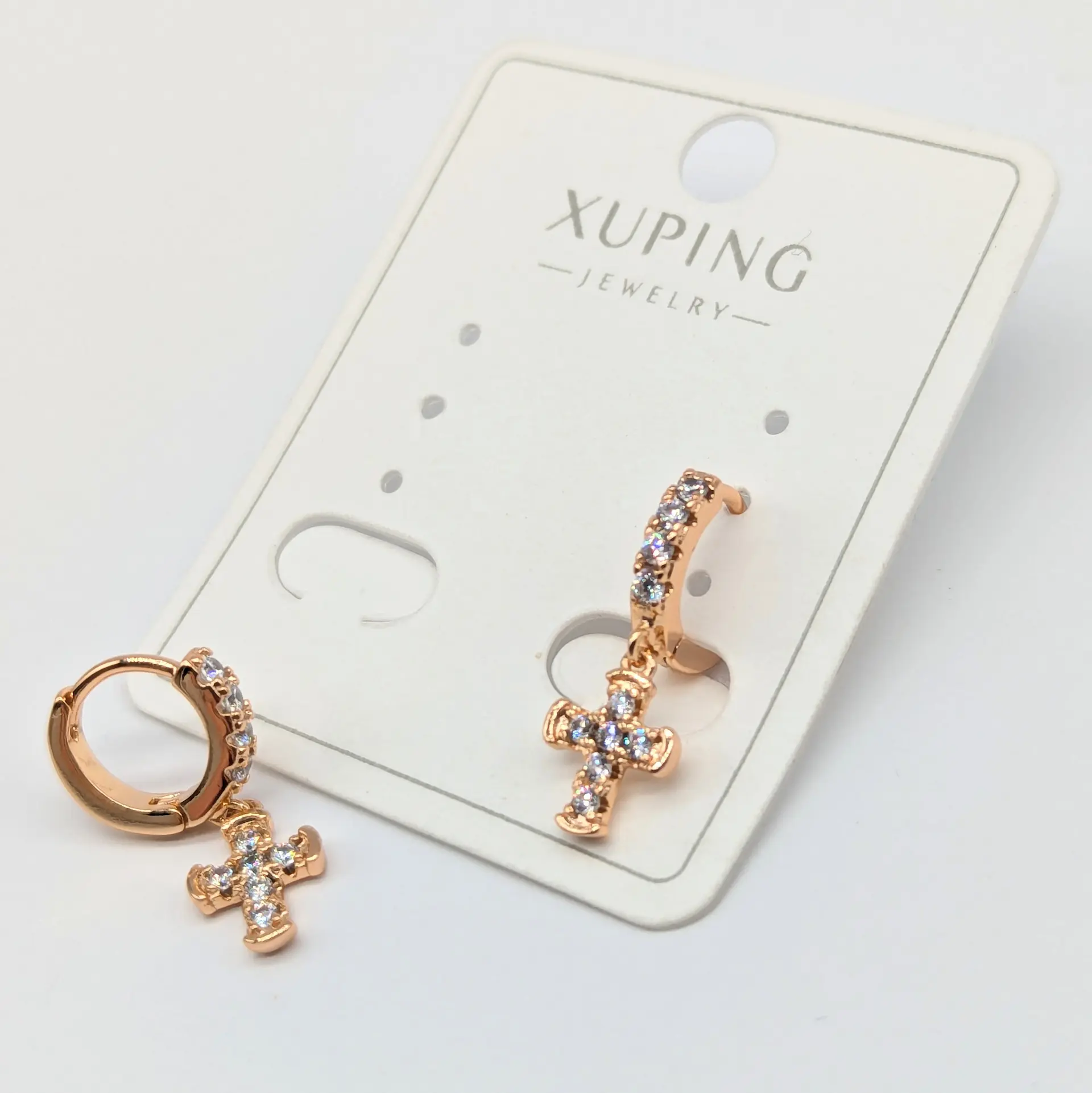 Сережки Xuping 18к «Сяйво Хреста», 0.7*1.8 см