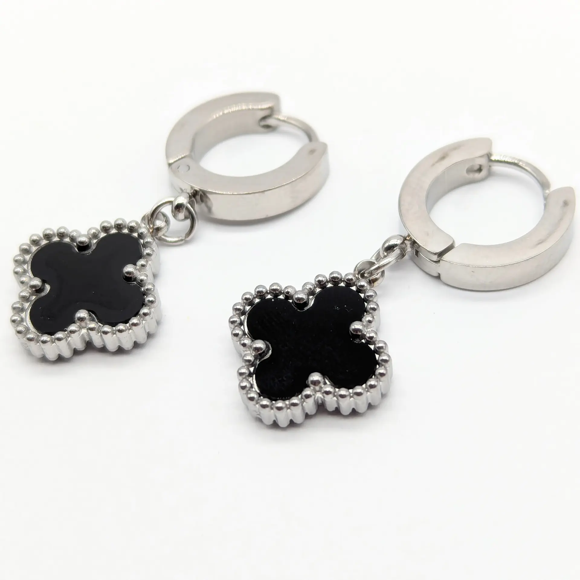 Сережки Stainless Steel  срібло «Чорний Елеганс», 1.3*3.1 см
