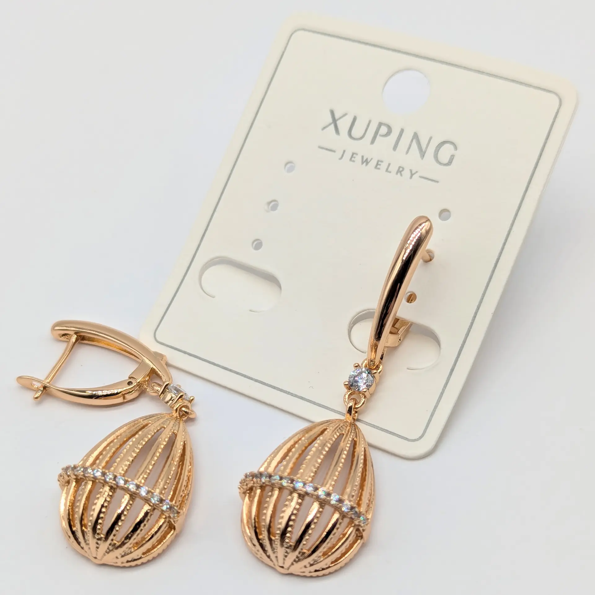 Серьги Xuping 18к «Золотой Лотос», 1.4*4.2 см