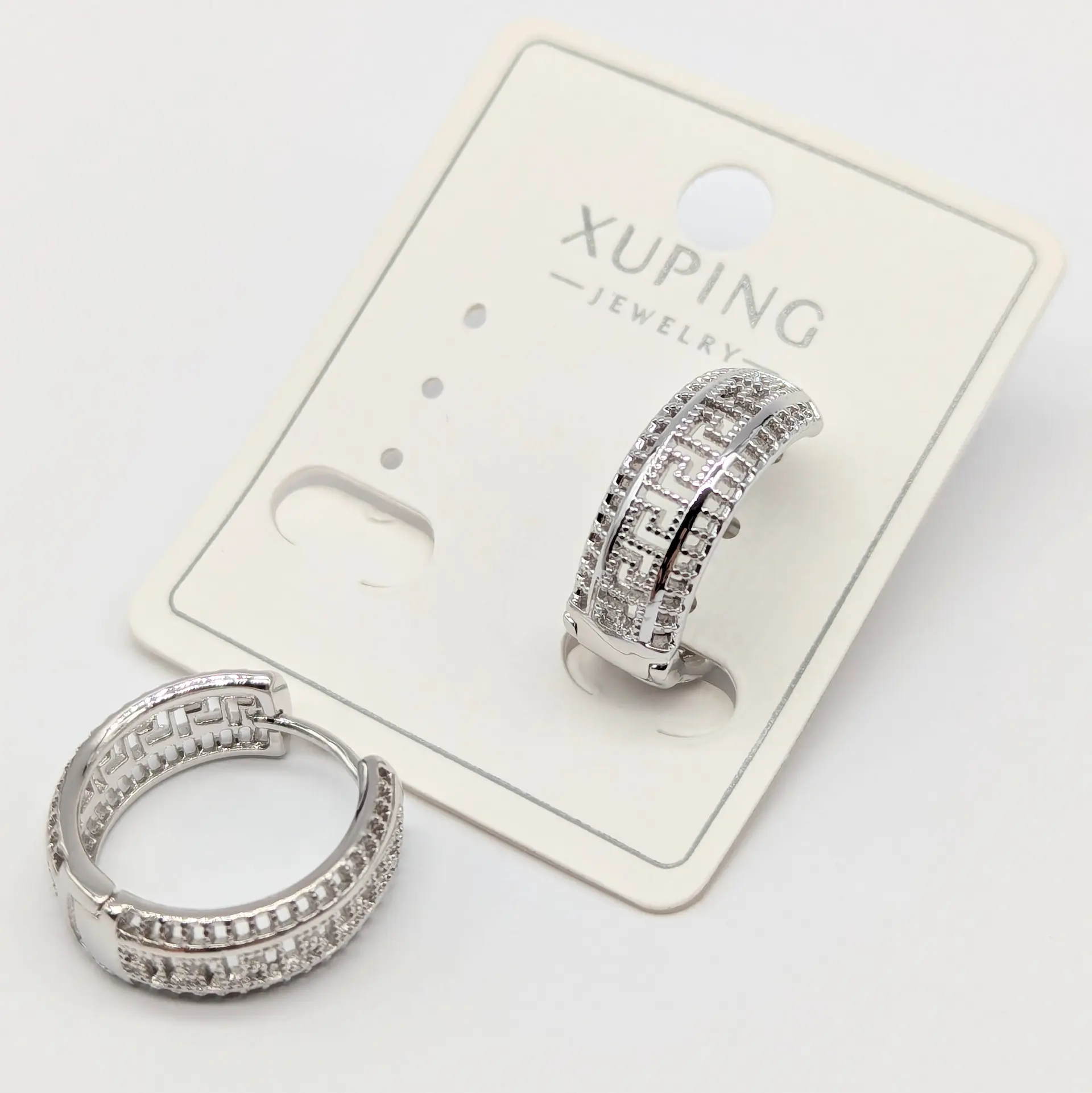 Сережки Xuping «Срібна Геометрія», 0.7*1.8 см