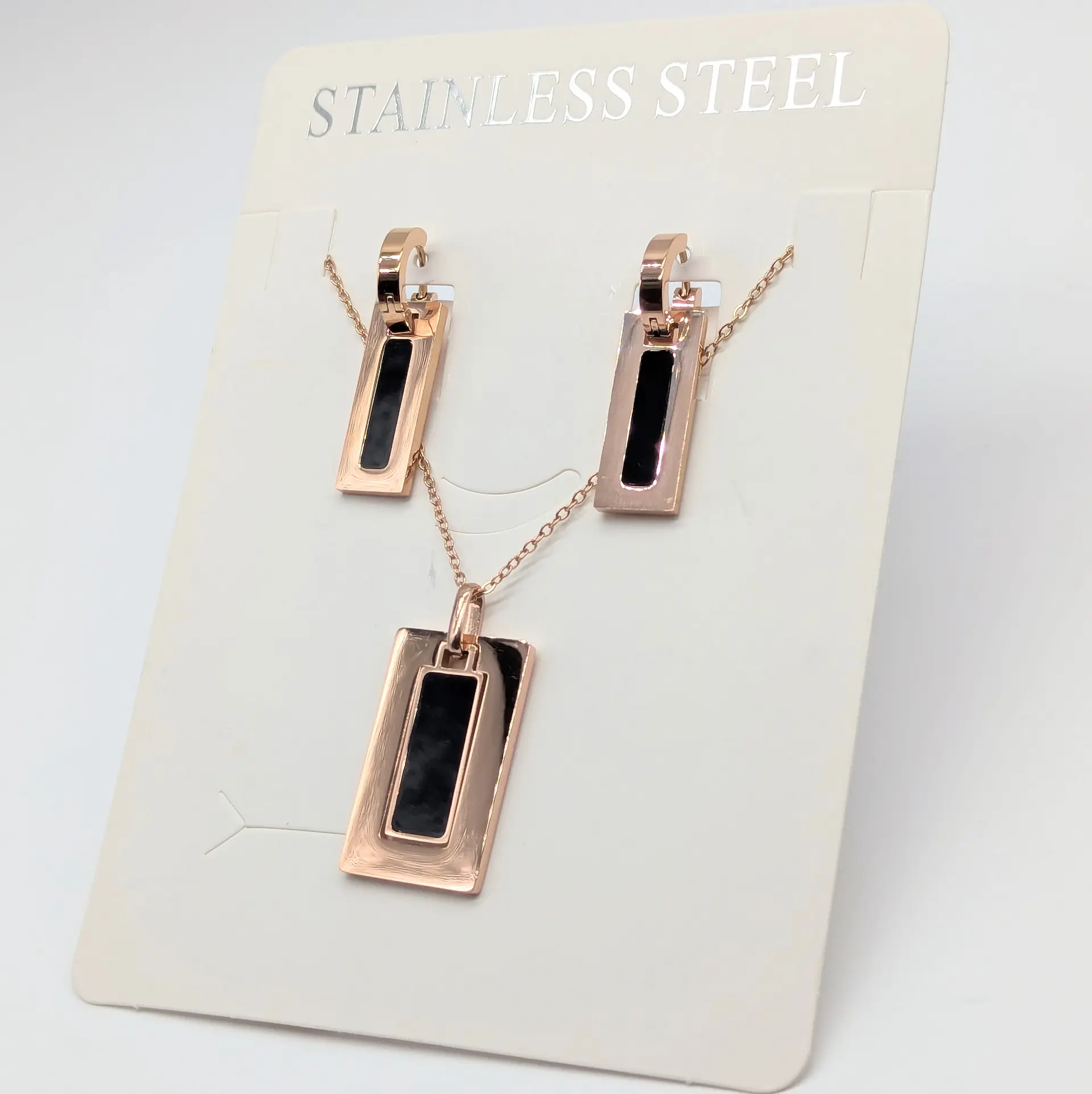 Набор Stainless Steel РЗ «Геометрия Контраста», серьги 1*3.2 см, кулон 1.8*3 см