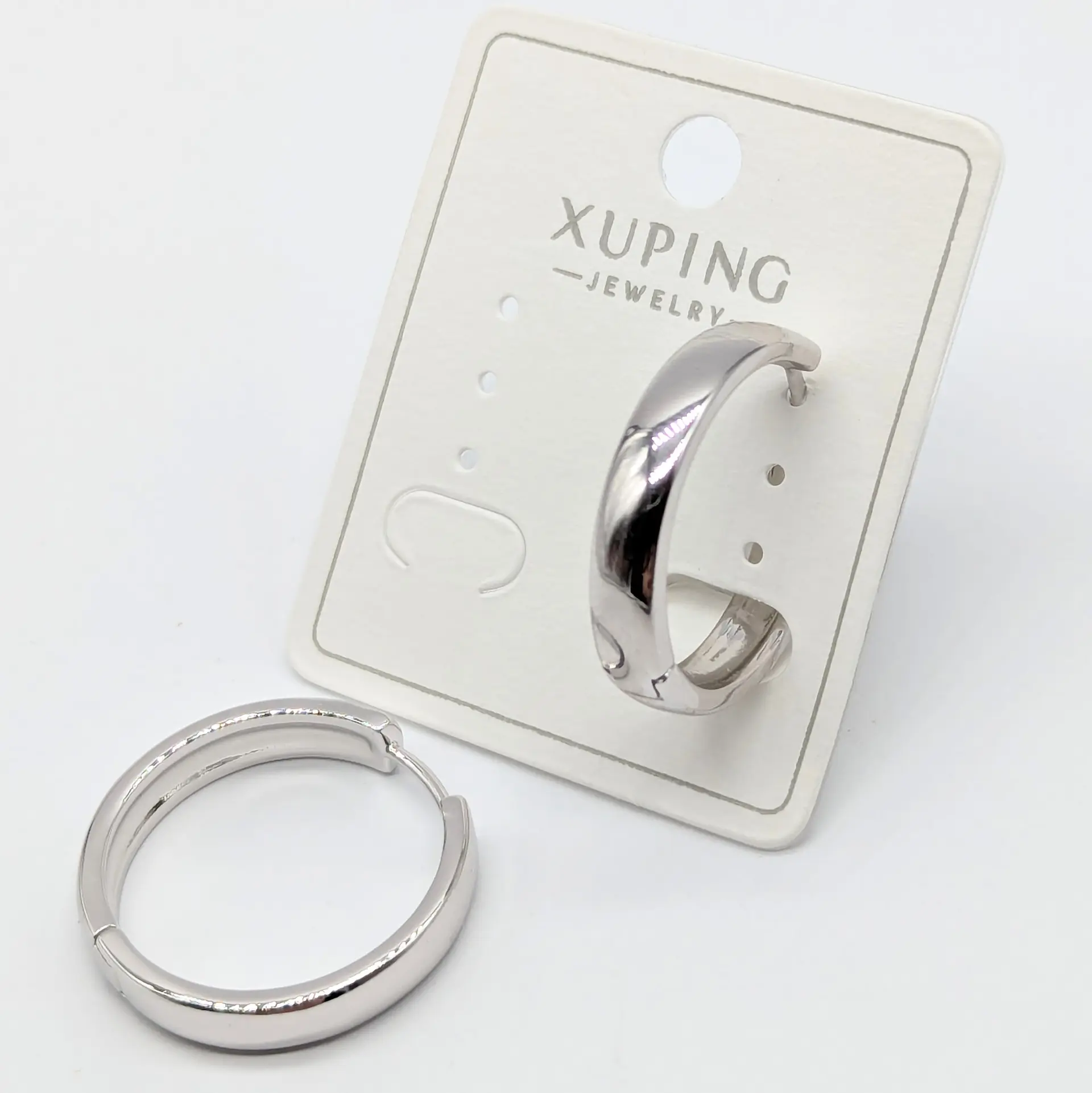 Сережки Xuping «Срібне Сяйво», 0.4*2.4см